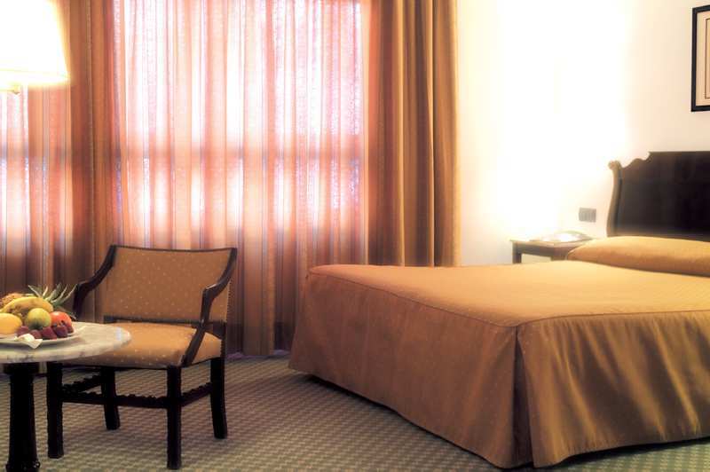 B&B Hotel Vitoria General Alava Zimmer foto